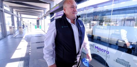 “Ya pueden ir por su lonche”: Enrique Alfaro tras protesta de la FEU en arranque del Peribús