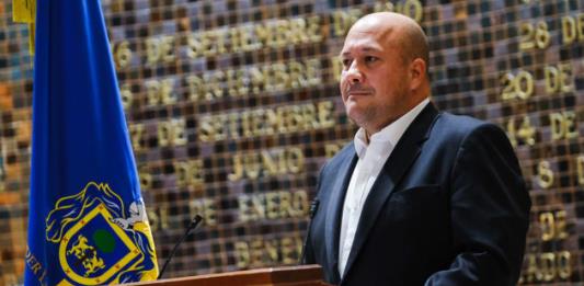 Enrique Alfaro arremete nuevamente contra la Universidad de Guadalajara