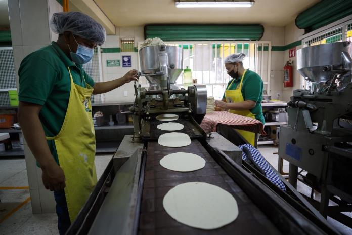 Tortillerías de Jalisco piden regular la competencia desleal