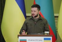 Presidente de Ucrania destituye al ministro de Defensa