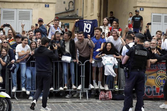 Más de 6 mil 800 policías movilizados en París para la final de la Champions