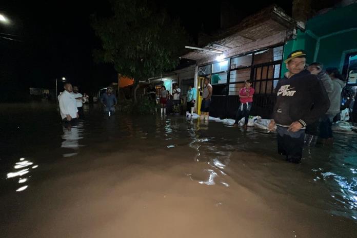 Suman 234 casas con ingreso de agua tras desbordamiento de arroyo “El Tajo”