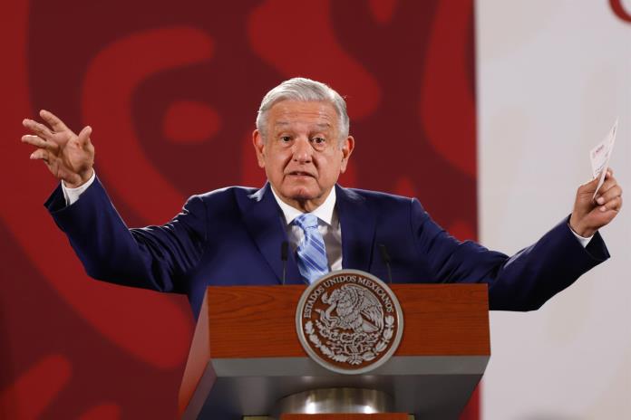 López Obrador minimiza la Marcha por la Democracia