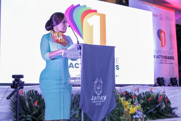 Presidenta de DIF Jamay destaca apoyo a familias más necesitadas durante su primer informe