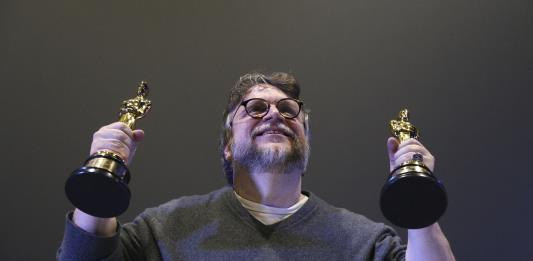 Guillermo del Toro ofrece financiar estatuillas de Premios Ariel para que se lleven a cabo