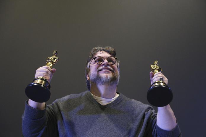 Guillermo del Toro ofrece financiar estatuillas de Premios Ariel para que se lleven a cabo