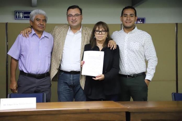 CUCiénega firma convenio con Hospitales Civiles de Guadalajara para practicas de estudiantes de medicina