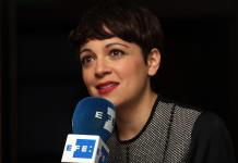 Natalia Lafourcade dice que la paz de México cuelga de un hilo
