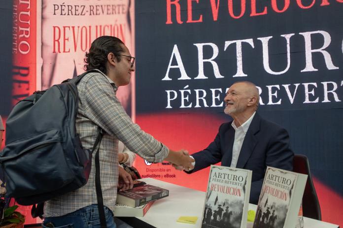 Revolución' de Arturo Pérez-Reverte