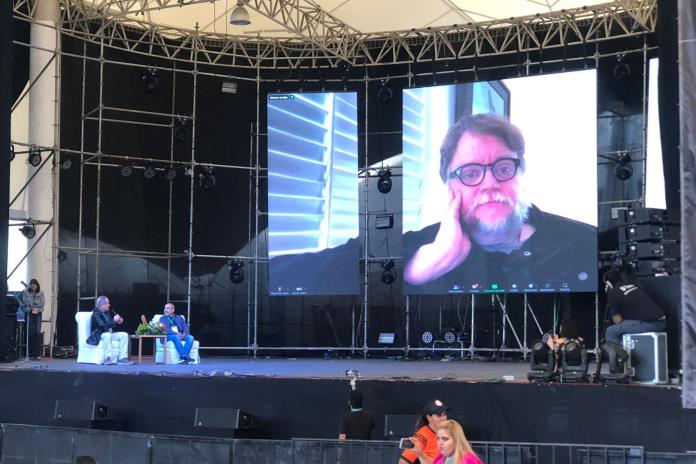 Guillermo del Toro revela secretos sobre la filmación de Pinocho durante la FIL