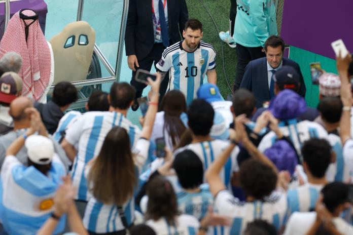 Cábalas y cruces, los argentinos palpitan la final con Francia