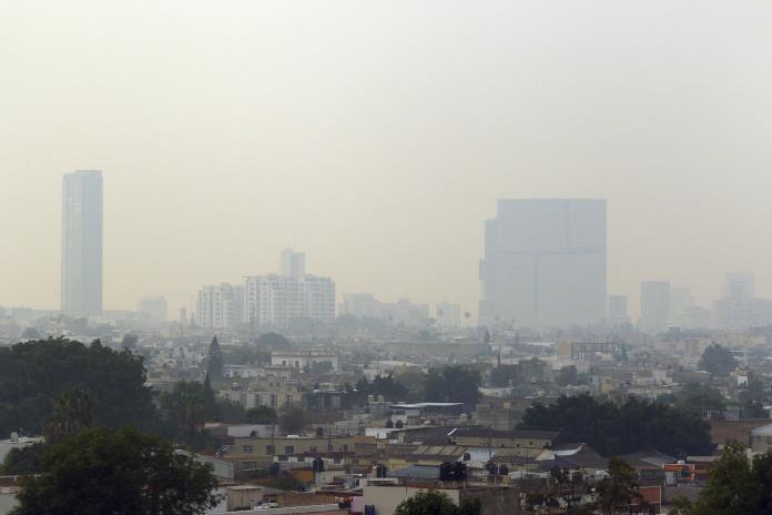 Pasan habitantes de ZMG navidad contaminada, se reportó una calidad de aire extremadamente mala
