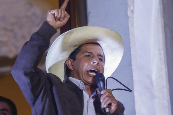 El presidente Pedro Castillo es destituido por el Congreso de Perú