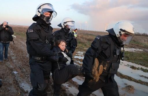 Greta Thunberg detenida por protestar contra mina de carbón en Alemania