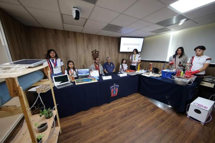 Estudiantes del club de ciencia en la  Preparatoria de Jocotepec irán a competencias internacionales este 2023