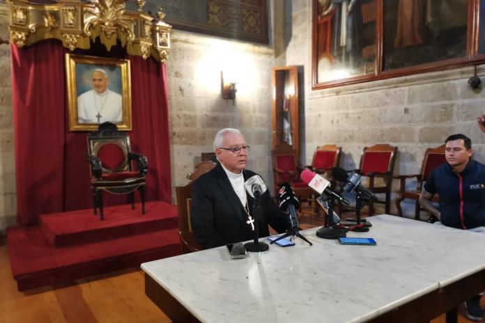 Hacer cumplir la ley y no delegar responsabilidades: el consejo del cardenal para el gobernador Enrique Alfaro