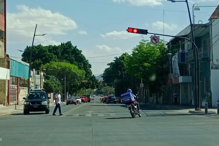 Automovilistas exigen que regresen las vueltas a la izquierda en La Paz y Niños Héroes