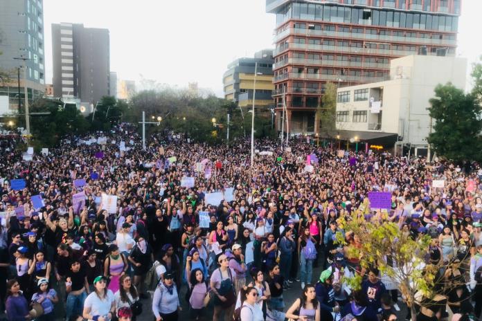 Más de 70 mil voces de dolor se unen en Guadalajara para exigir un freno a la violencia feminicida
