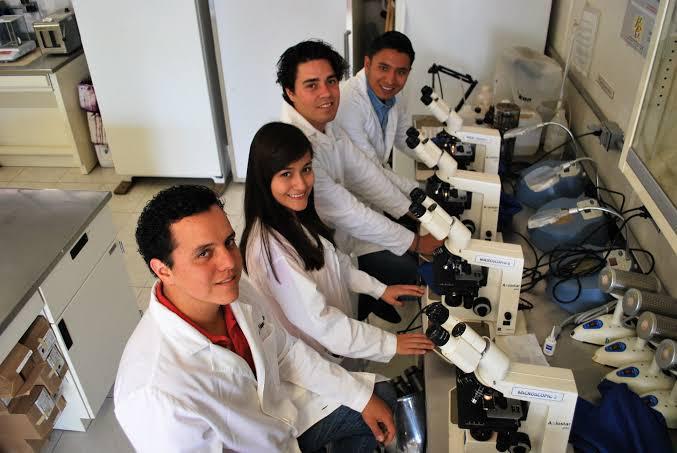 CUCiénega continúa equipando el laboratorio de Anatomía Patológica para estudiantes de medicina