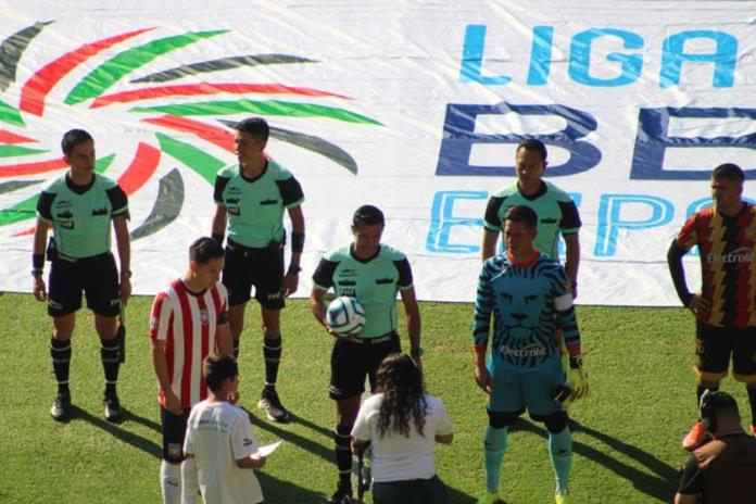 Leones Negros no conserva la ventaja y es derrotado por Tapatío en el Estadio Jalisco