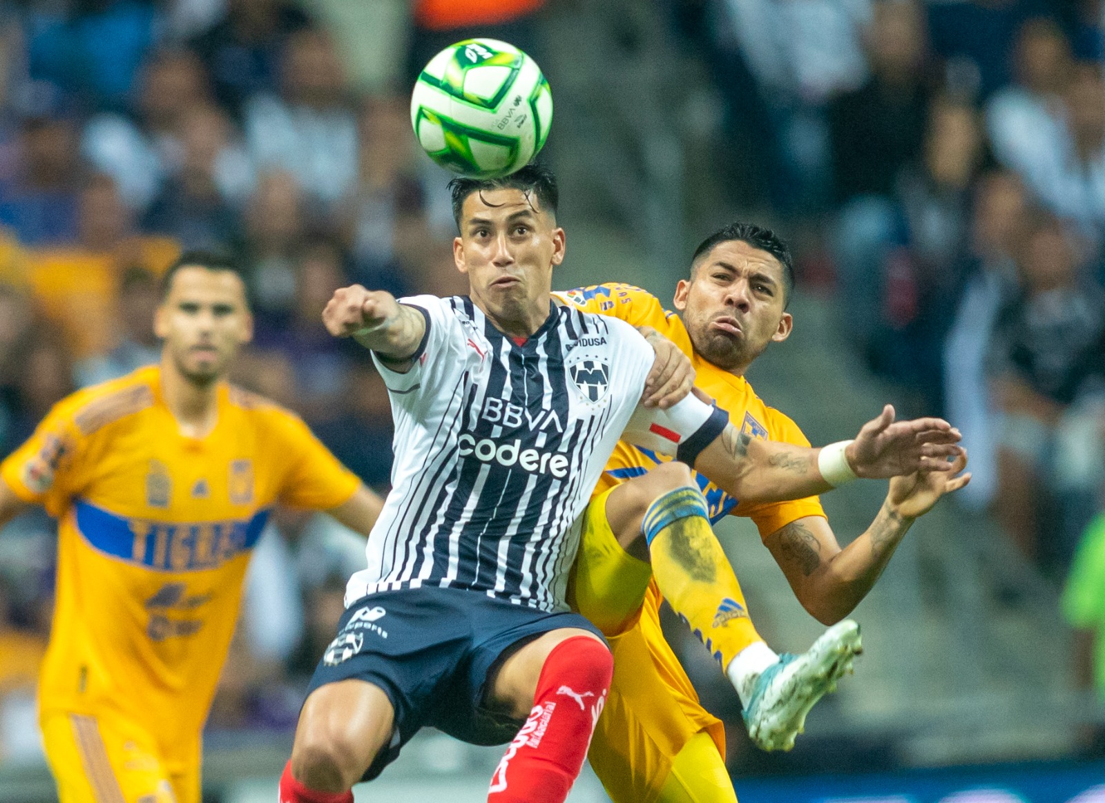 Monterrey enfrenta a Tigres de Gignac en Clásico Regio