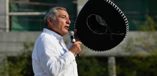 Inició gira por Jalisco Adán Augusto López, quién rechazó los 5 millones para financiar su campaña.