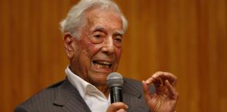 Vargas Llosa ya está recuperado de su segundo contagio de COVID-19
