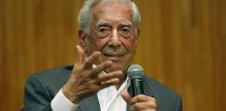 Mario Vargas Llosa es hospitalizado por segunda vez por COVID-19