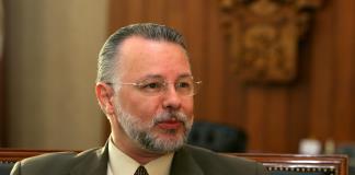 El ex rector J. Trinidad Padilla López fue designado como nuevo coordinador de la Cátedra LatinoamericanaJulio Cortázar