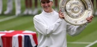 Vondrousova ahonda en el vacío de Jabeur y gana su primer Grand Slam